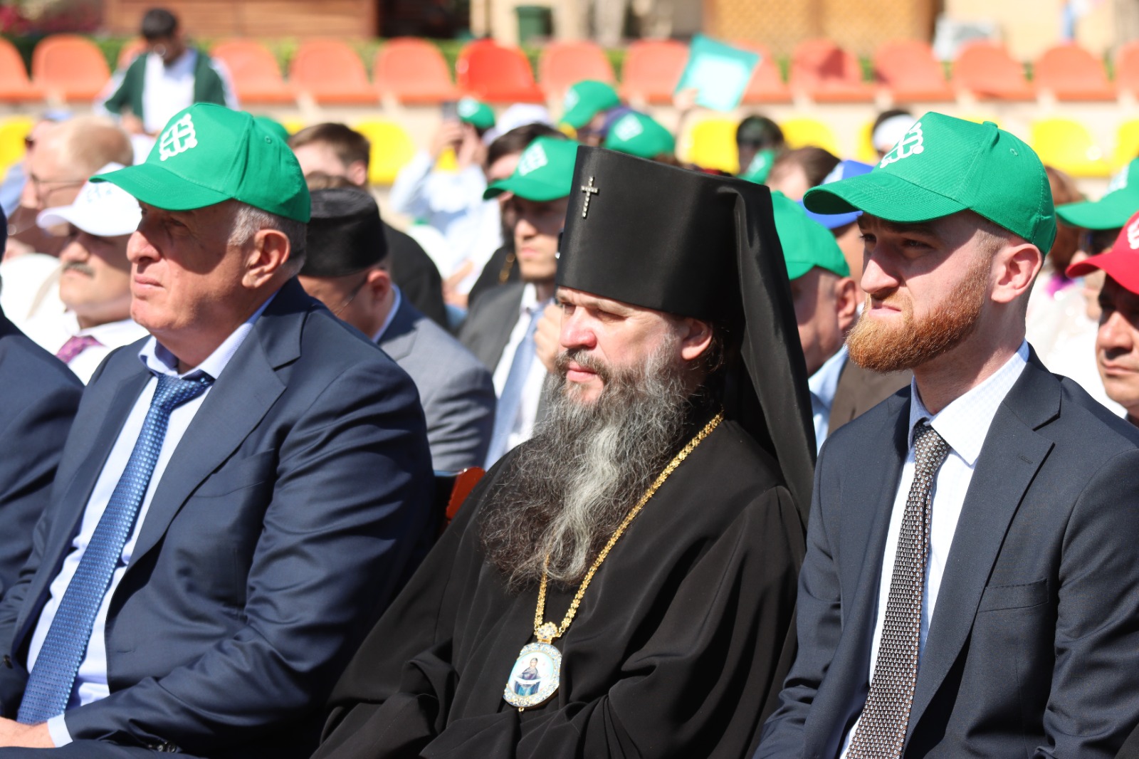 XII Международный межрелигиозный молодёжный форум стартовал в Дагестане.